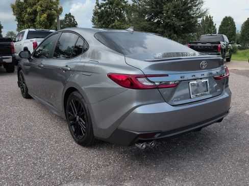 Used 2026 Toyota Camry SE FWD image 4