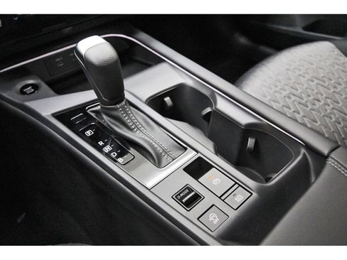 New 2026 Nissan Sentra SV w/ SV Convenience Package FWD image 27