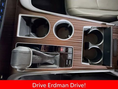 Certified 2021 Toyota Sienna XLE FWD image 19