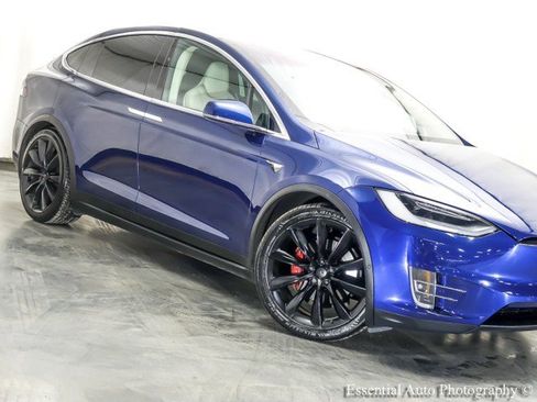 Used 2018 Tesla Model X P100D image 5