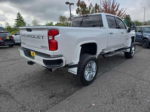 Used 2020 Chevrolet Silverado 2500 High Country image 6