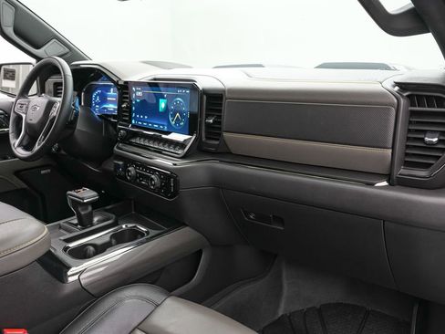 Used 2023 Chevrolet Silverado 1500 ZR2 w/ Technology Package image 28