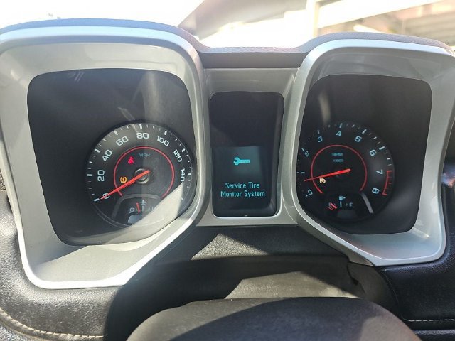 Used 2015 Chevrolet Camaro LS RWD image 16