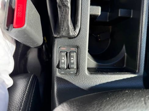 Used 2013 Subaru Crosstrek 2.0i Limited w/ Popular Pkg 2 image 34