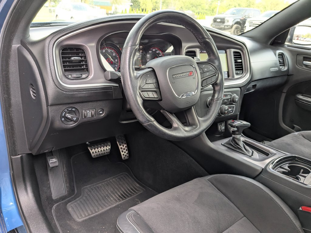 Used 2020 Dodge Charger R/T w/ Plus Group RWD image 10