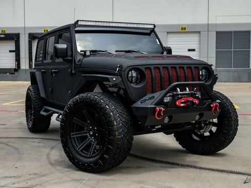 Used 2020 Jeep Wrangler Unlimited Sport S AWD/4WD image 23