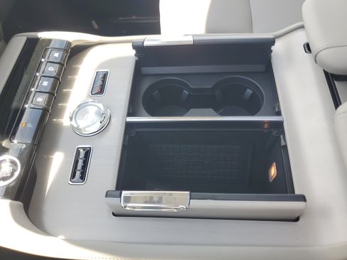 New 2026 Lincoln Navigator Reserve AWD/4WD image 26