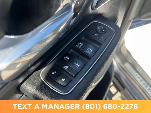 Used 2021 RAM 1500 Laramie AWD/4WD image 11