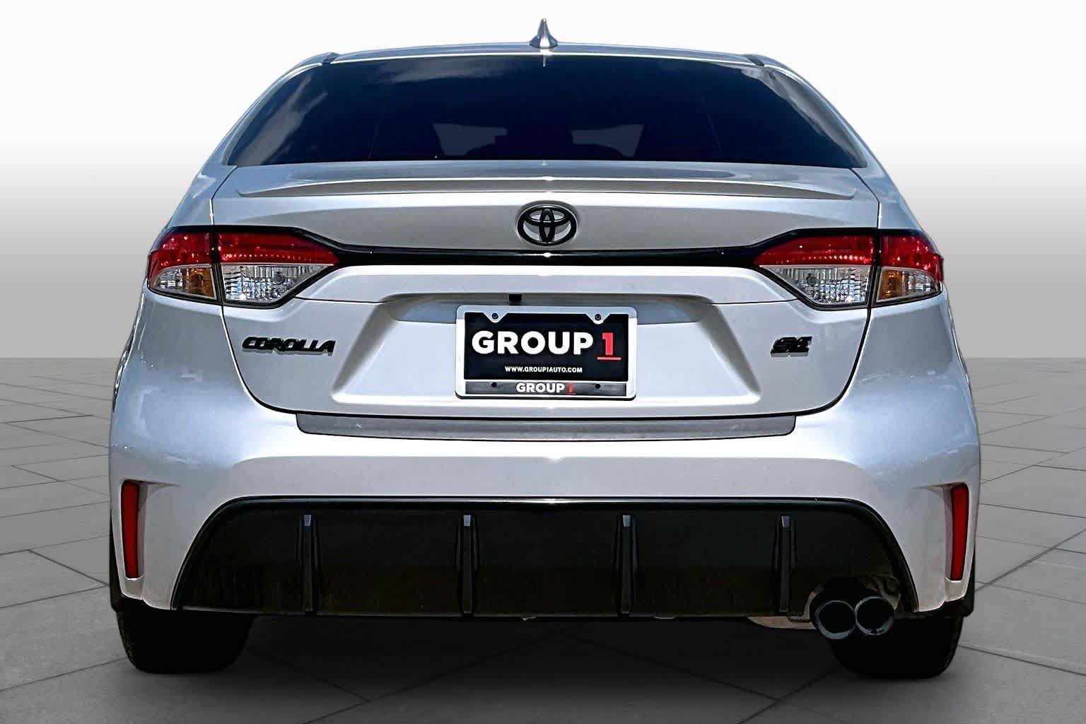 Used 2025 Toyota Corolla SE FWD image 5
