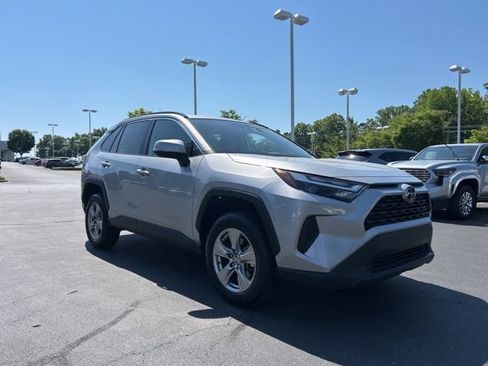 Used 2023 Toyota RAV4 XLE FWD image 4