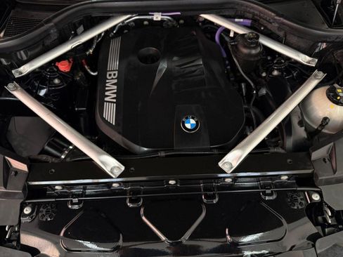 Used 2024 BMW X5 sDrive40i w/ M Sport Package RWD image 32