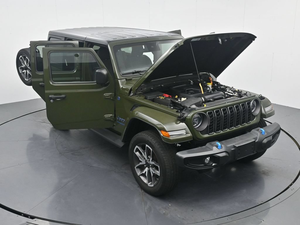 Used 2024 Jeep Wrangler Unlimited w/ Convenience Group AWD/4WD image 38