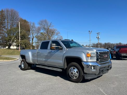 Used 2015 GMC Sierra 3500 SLE w/ SLE Preferred Package image 31