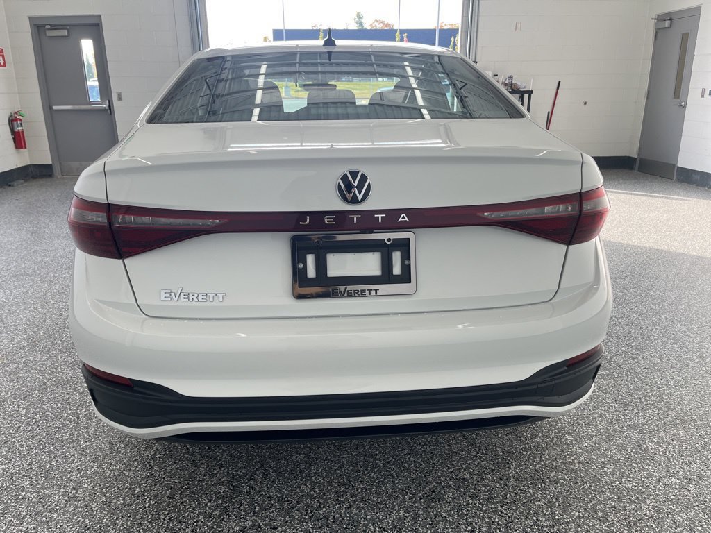 Certified 2026 Volkswagen Jetta Sport FWD image 4