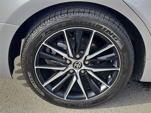 Used 2022 Toyota Camry SE image 7