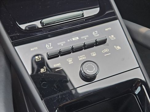 Certified 2026 Porsche Cayenne S AWD/4WD image 19