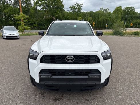 Used 2026 Toyota 4Runner TRD Off-Road Premium AWD/4WD image 9