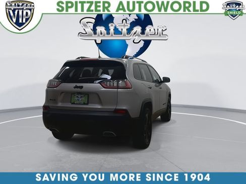 Used 2020 Jeep Cherokee Latitude Plus AWD/4WD image 9