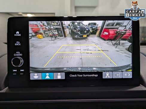 Used 2025 Honda Pilot EX-L image 12