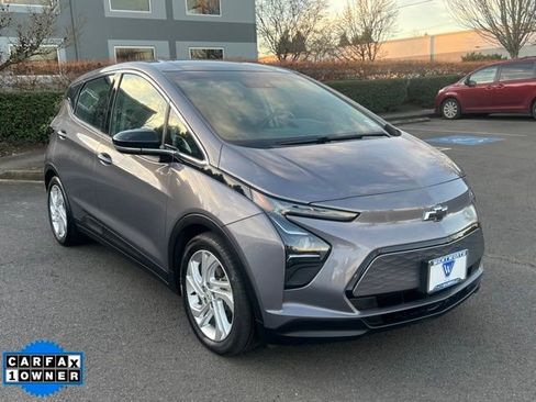 Used 2023 Chevrolet Bolt LT image 1