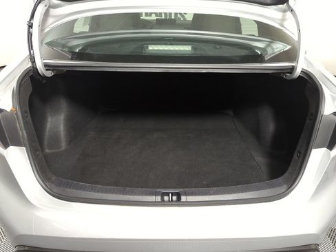 Used 2024 Toyota Corolla SE FWD image 18