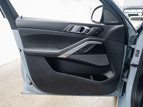 Used 2024 BMW X6 M Competition image 18