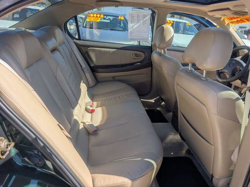 Used 2000 Nissan Maxima SE image 12