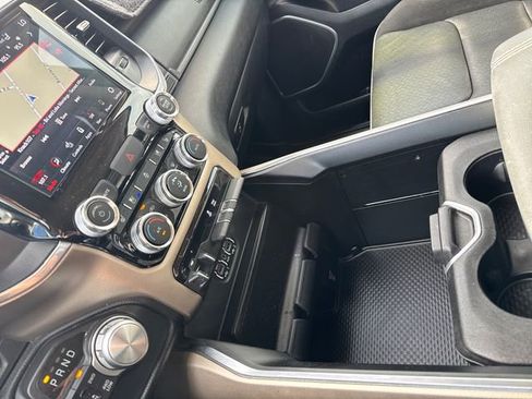 Used 2020 RAM 1500 Laramie image 24