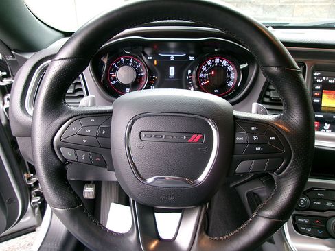 Used 2019 Dodge Challenger GT w/ Plus Package image 17