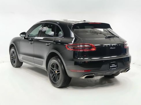 Used 2018 Porsche Macan AWD/4WD image 3