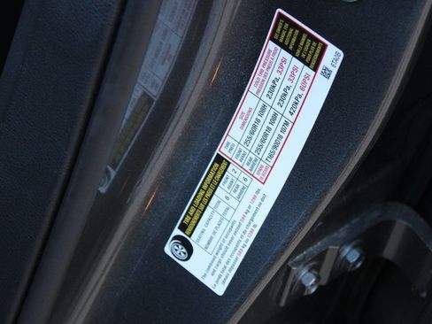 Certified 2022 Nissan Pathfinder SV image 32