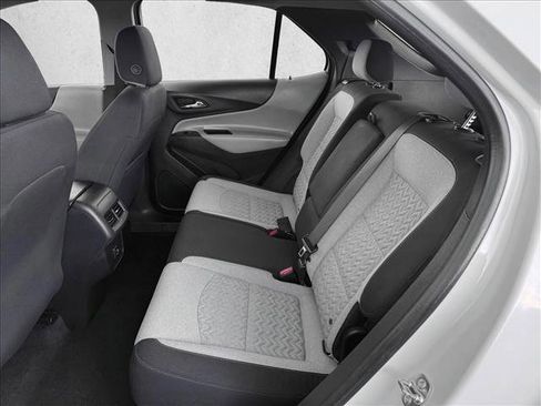 Used 2024 Chevrolet Equinox LS image 17