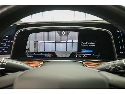 Used 2023 Cadillac Escalade Premium Luxury image 41