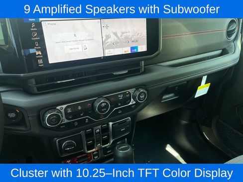 New 2025 Jeep Gladiator Rubicon w/ Convenience Group image 18