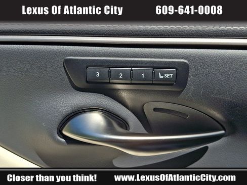Used 2025 Lexus ES 350 w/ Premium Package FWD image 27