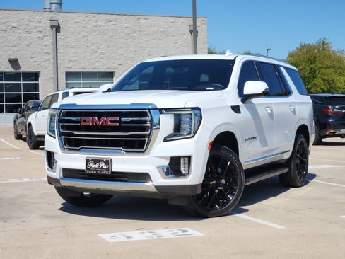 Used 2022 GMC Yukon SLT w/ SLT Premium Package RWD image 1