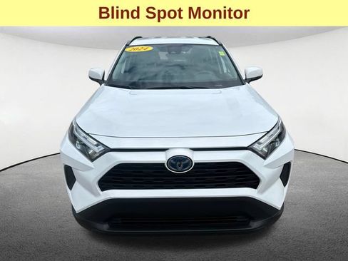Used 2024 Toyota RAV4 LE AWD/4WD image 4