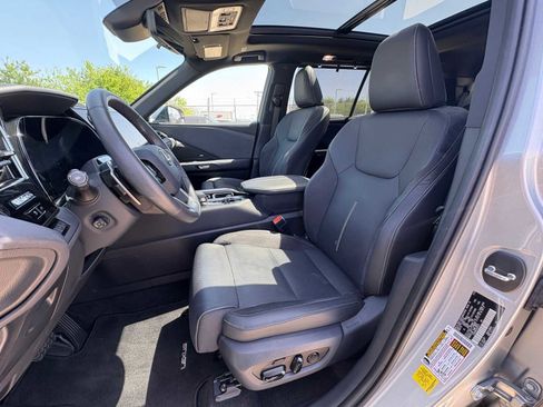 Used 2025 Lexus TX 350 AWD w/ Technology Package image 15