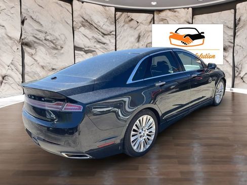 Used 2013 Lincoln MKZ FWD image 5