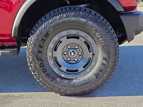 New 2025 Ford Bronco 2-Door w/ Sasquatch Package AWD/4WD image 7