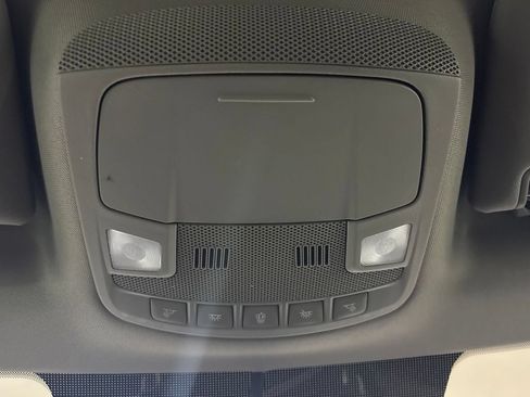 Used 2018 Ford F150 XLT w/ Equipment Group 302A Luxury AWD/4WD image 37