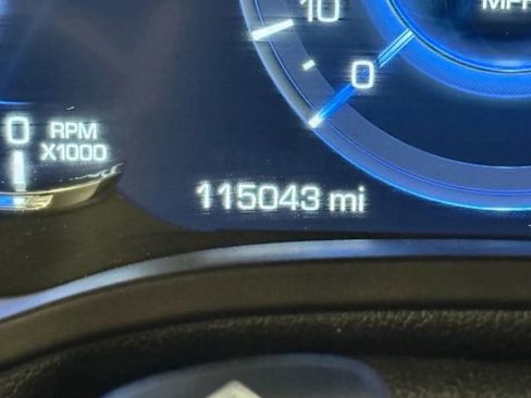 Used 2017 Cadillac Escalade Premium Luxury image 18