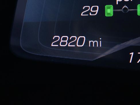 Used 2025 Chevrolet Corvette Stingray Coupe w/ 1LT image 30