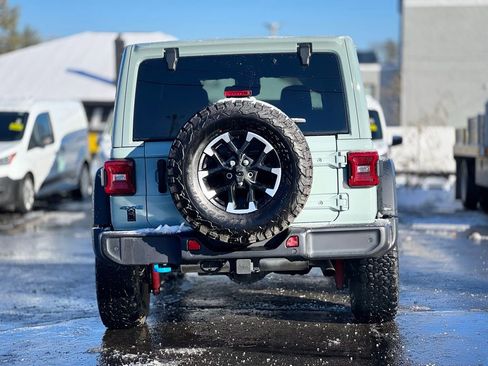 Used 2024 Jeep Wrangler Unlimited Rubicon 4xe w/ Technology Group image 6