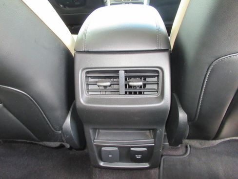 Used 2020 Ford Edge SEL w/ Convenience Package FWD image 33