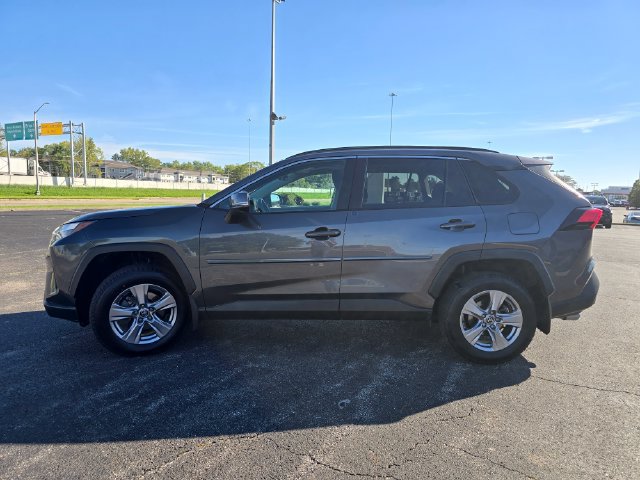 Used 2022 Toyota RAV4 XLE w/ Convenience Package AWD/4WD image 14