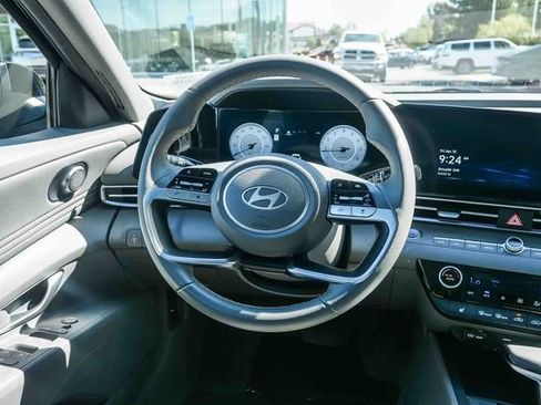 Certified 2024 Hyundai Elantra SEL w/ Convenience Package FWD image 16