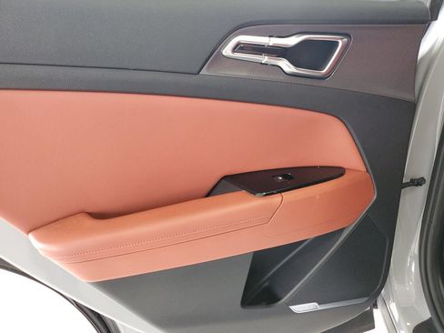 Certified 2023 Kia Sportage SX FWD image 17