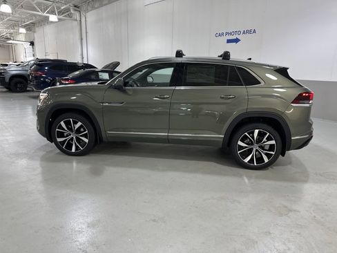 New 2026 Volkswagen Atlas Cross Sport SEL Premium R-Line AWD/4WD image 5