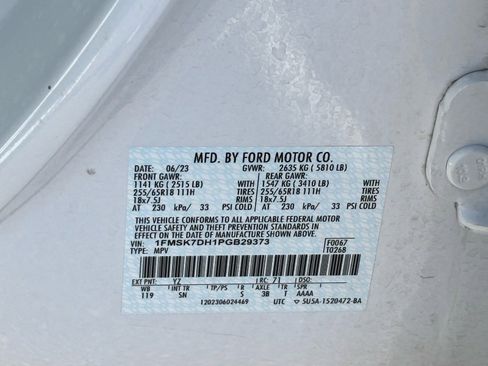 Used 2023 Ford Explorer XLT w/ Equipment Group 202A image 28